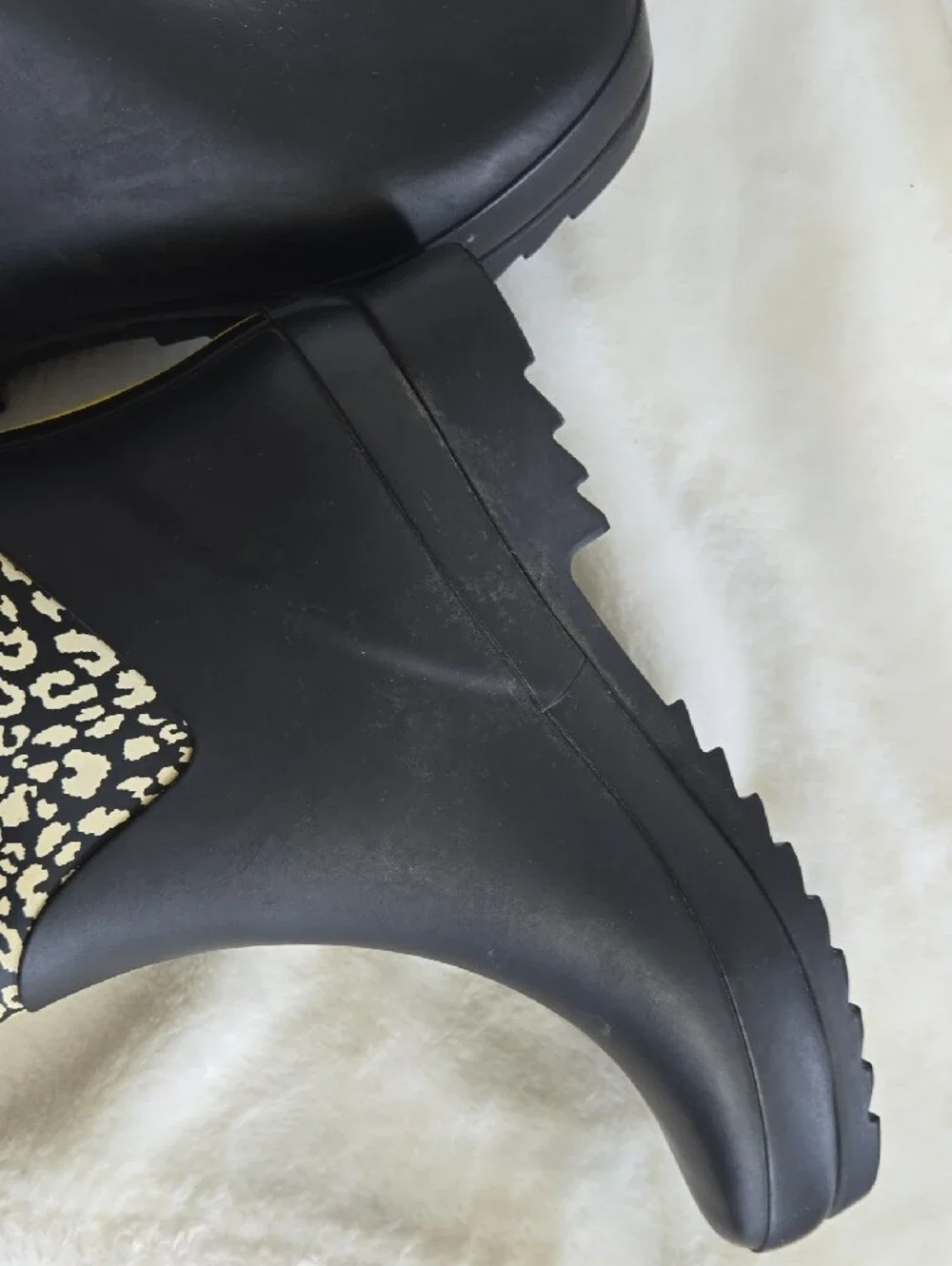 Vera Bradley Black & Cream Leopard-Print Rain Boots Size 7